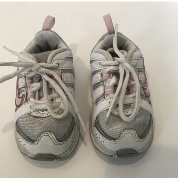 Nike Advantage Lace Up Sneakers Size 5 - Picture 4 of 11